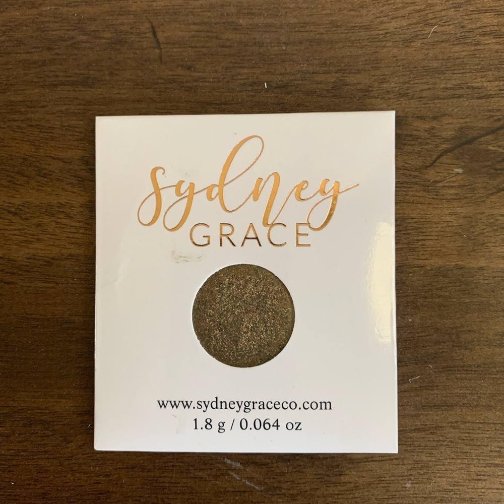 New Sydney Grace Commission Shimmer Eyeshadow